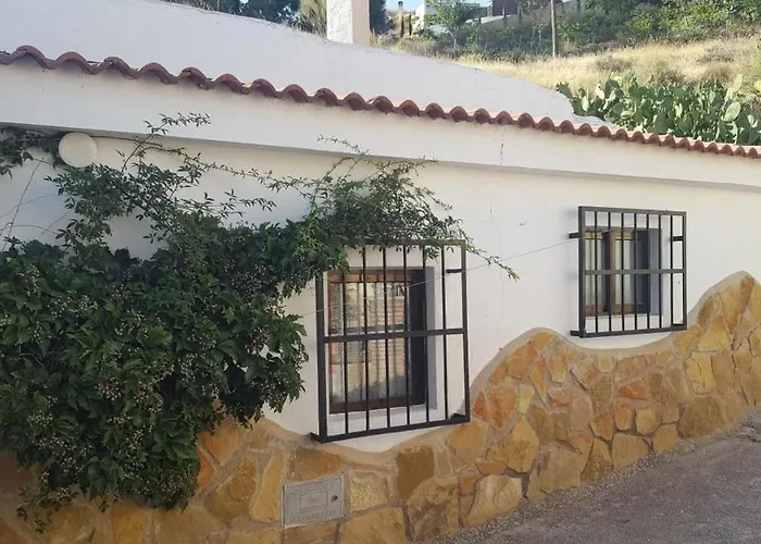 Casas Cuevas Elvira