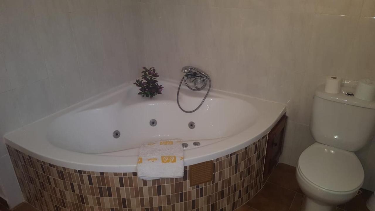 Casas Cuevas Elvira Holiday home Hinojares